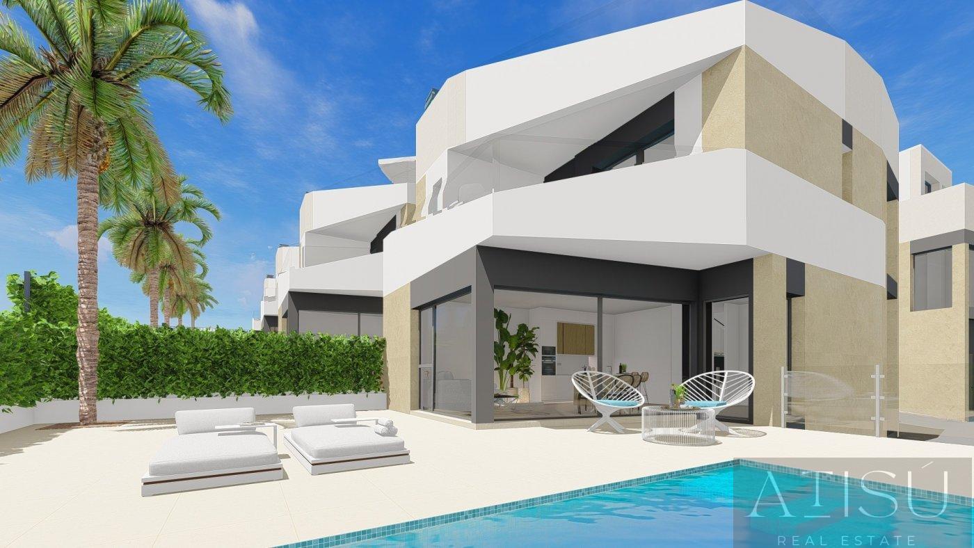 For sale of villa in Orihuela costa