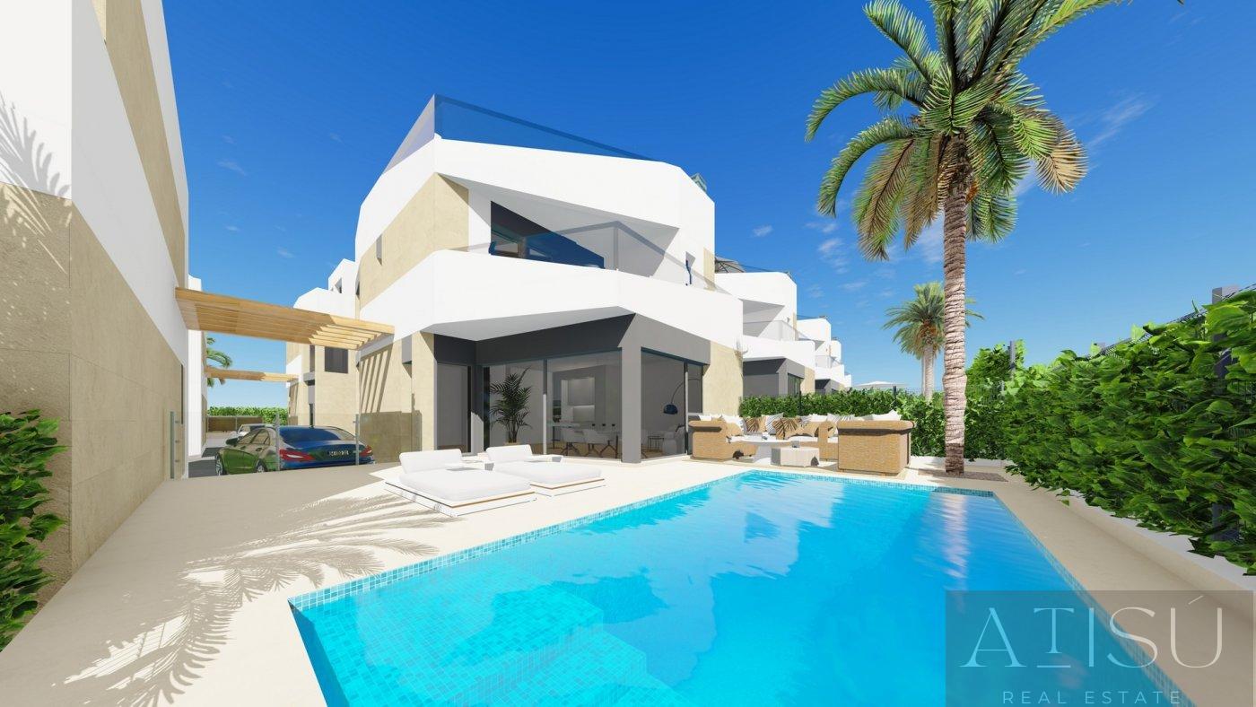 For sale of villa in Orihuela costa