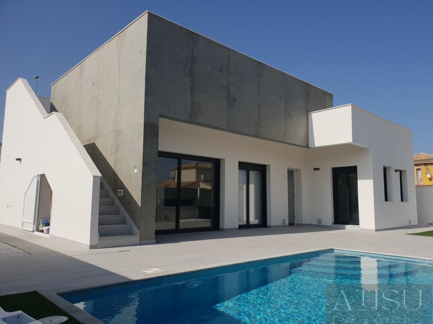 Venta de villa en Pilar de la horadada