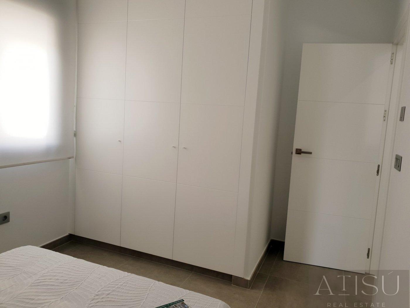 Venta de villa en Pilar de la horadada