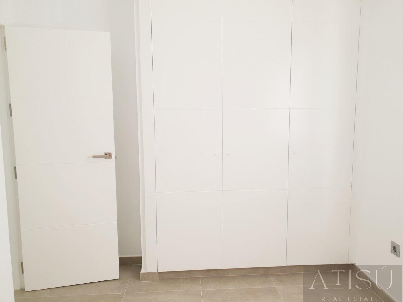 Venta de villa en Pilar de la horadada