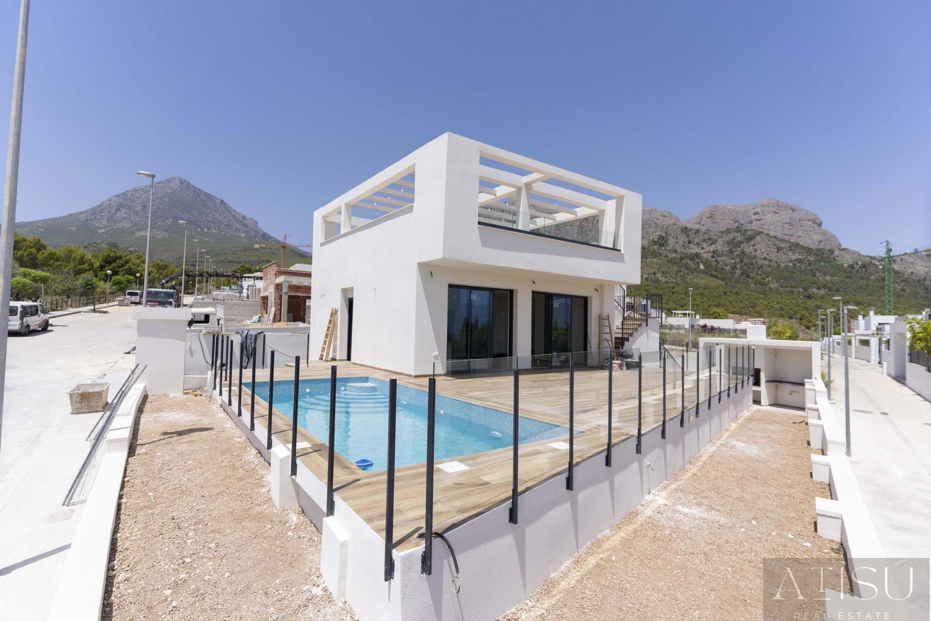 For sale of villa in Polop
