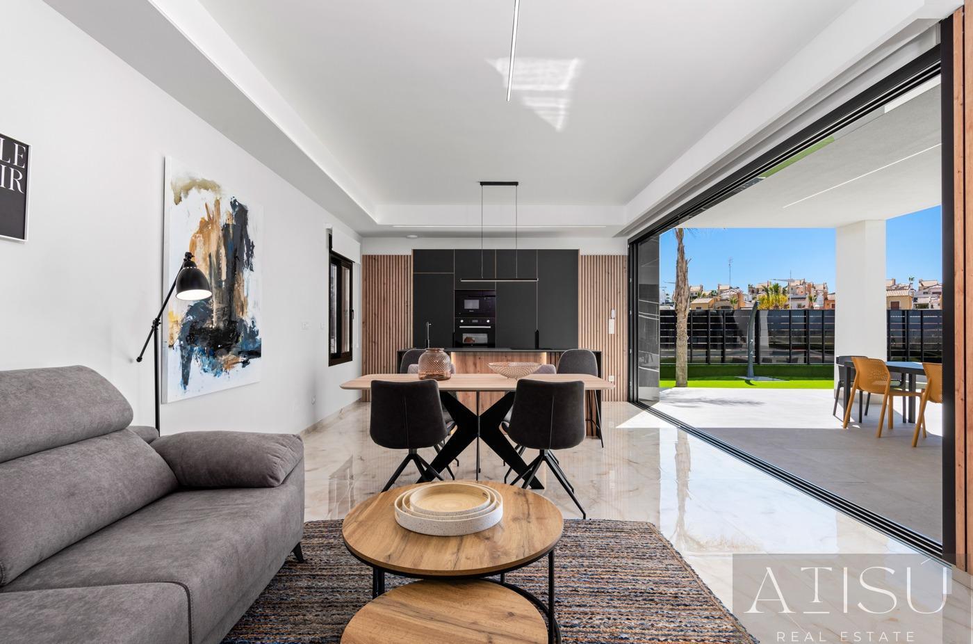 For sale of villa in Algorfa