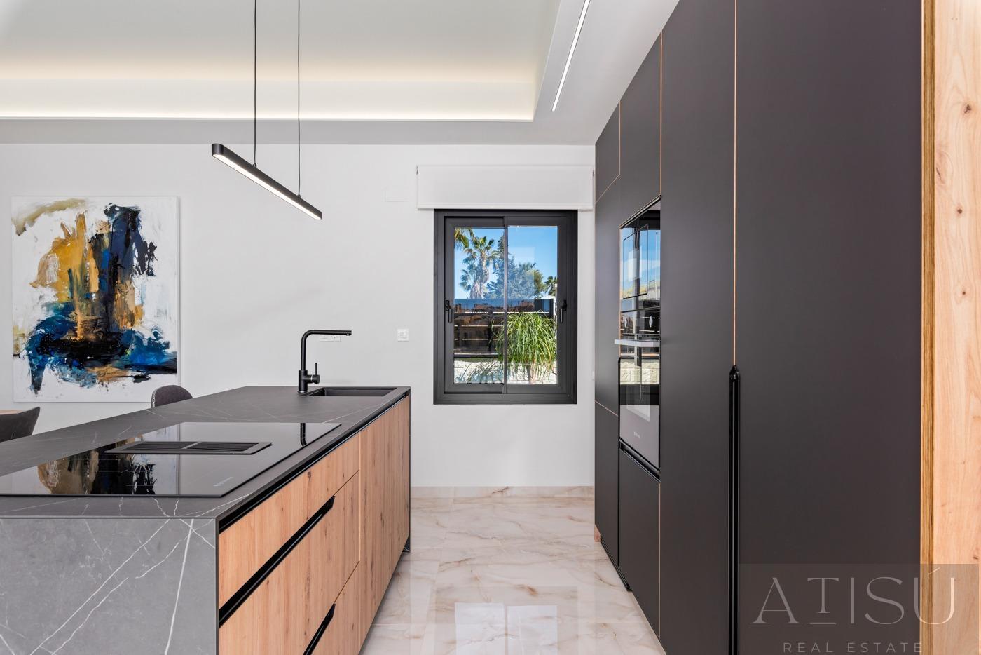 For sale of villa in Algorfa