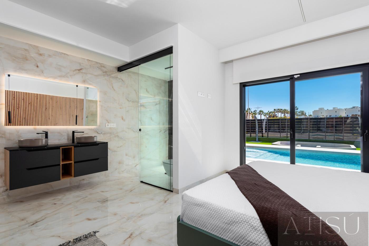 For sale of villa in Algorfa