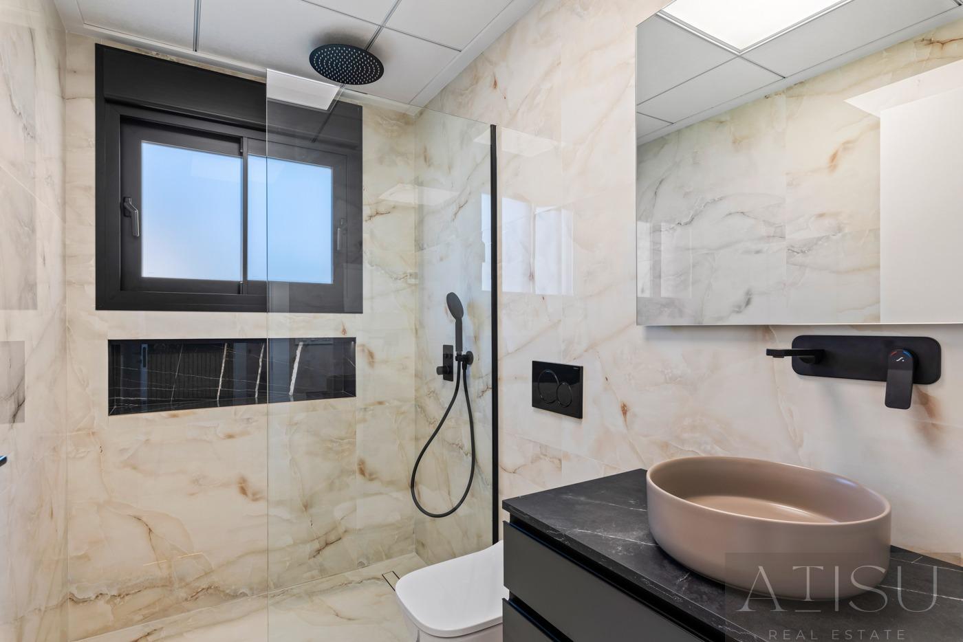 For sale of villa in Algorfa