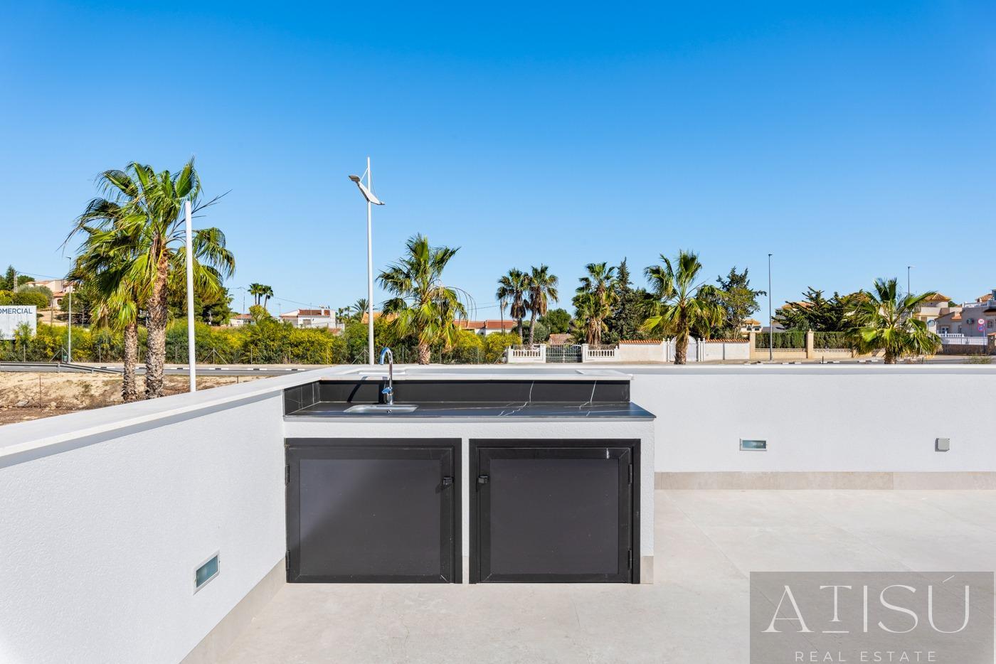 For sale of villa in Algorfa