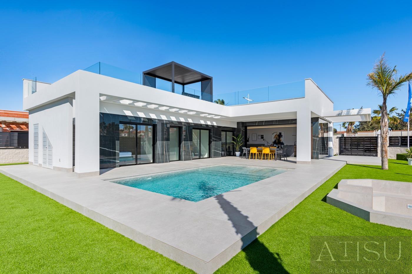 For sale of villa in Algorfa
