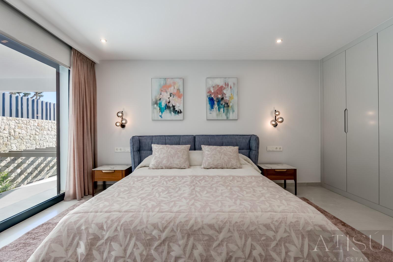 For sale of villa in Finestrat