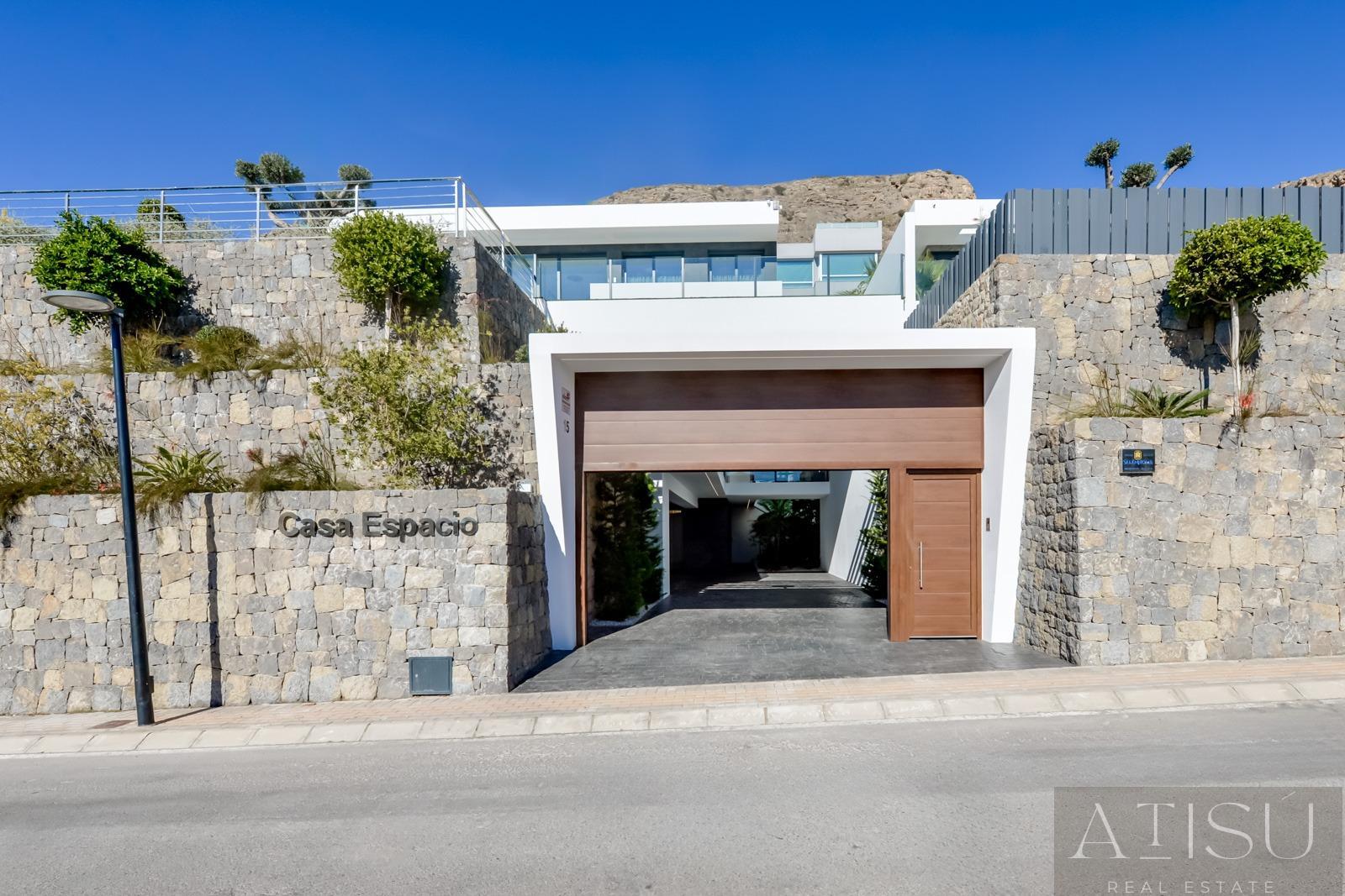 For sale of villa in Finestrat