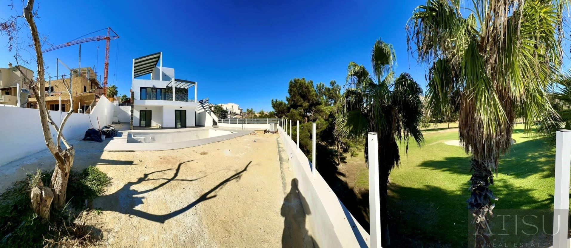 For sale of villa in Rojales
