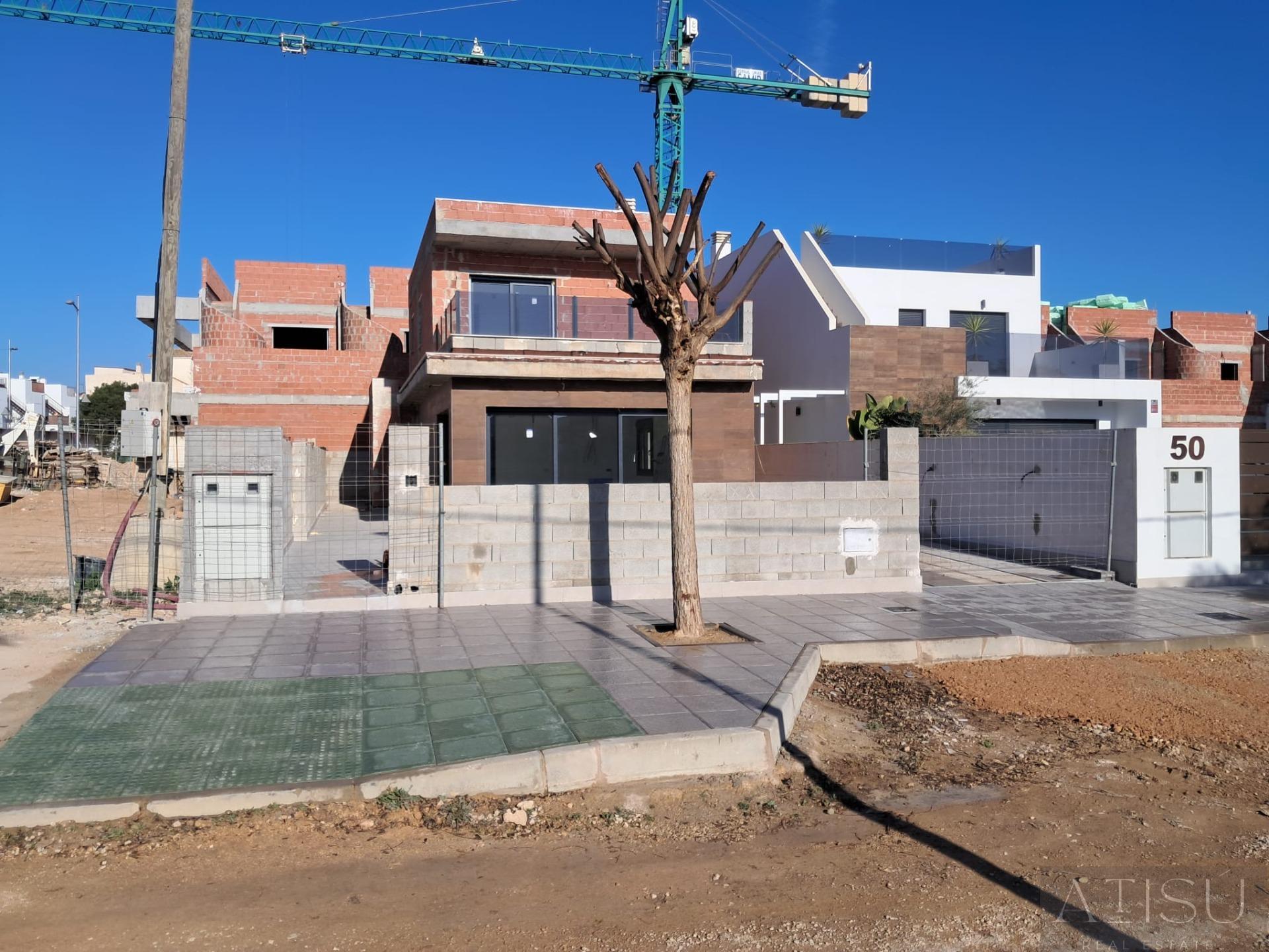 For sale of villa in Pilar de la horadada