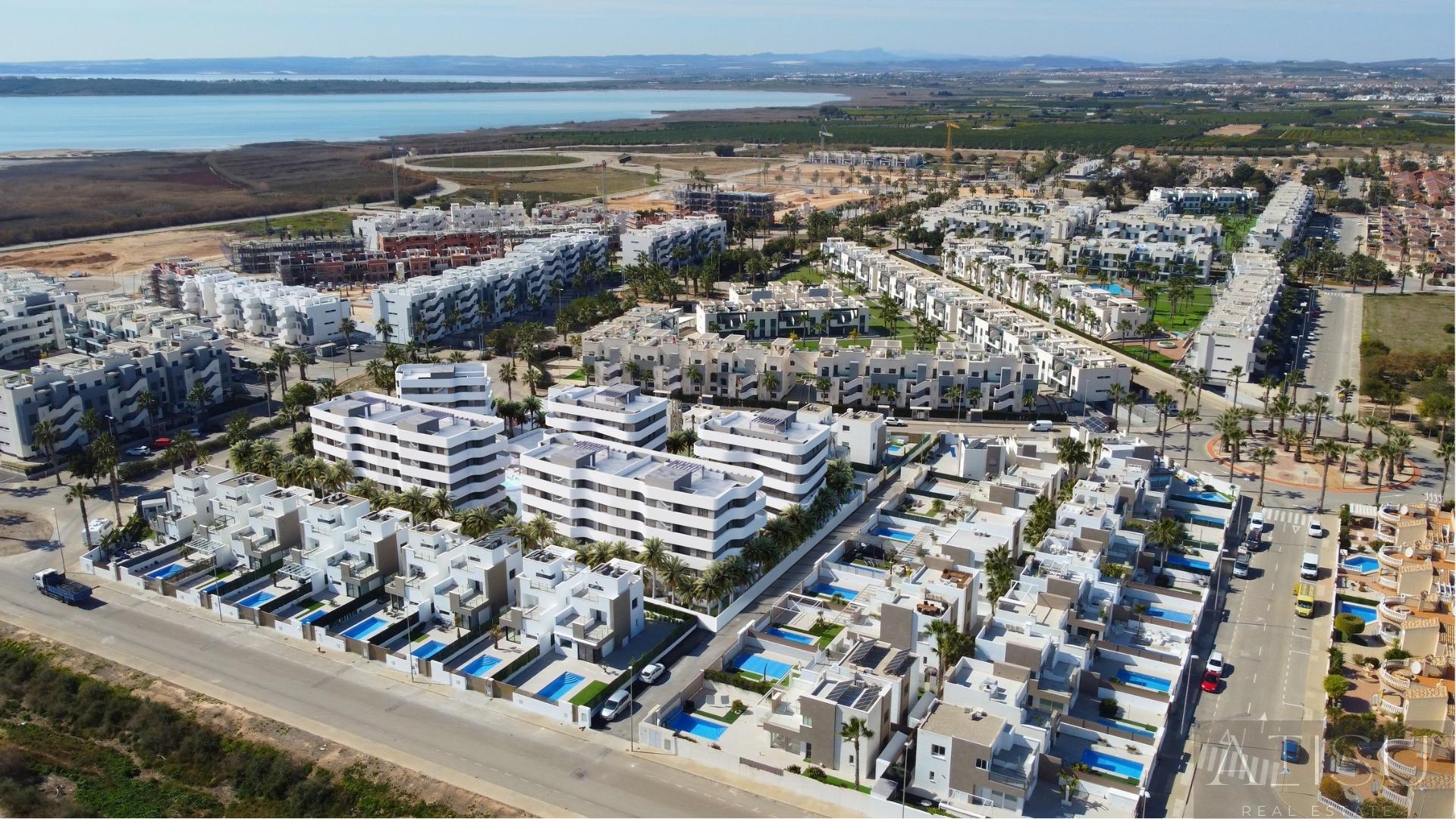 For sale of apartment in Guardamar del segura