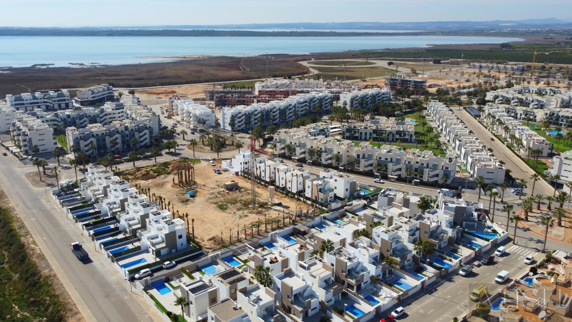 For sale of apartment in Guardamar del segura