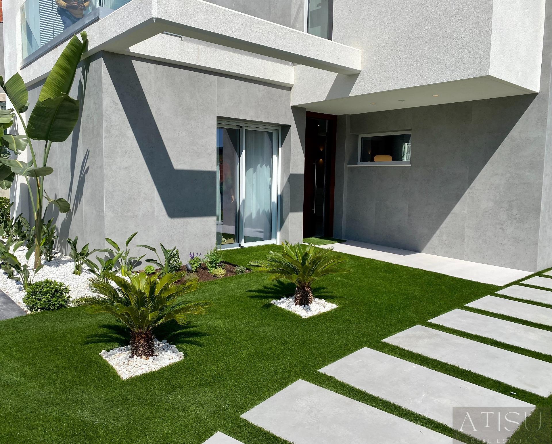 For sale of villa in Finestrat