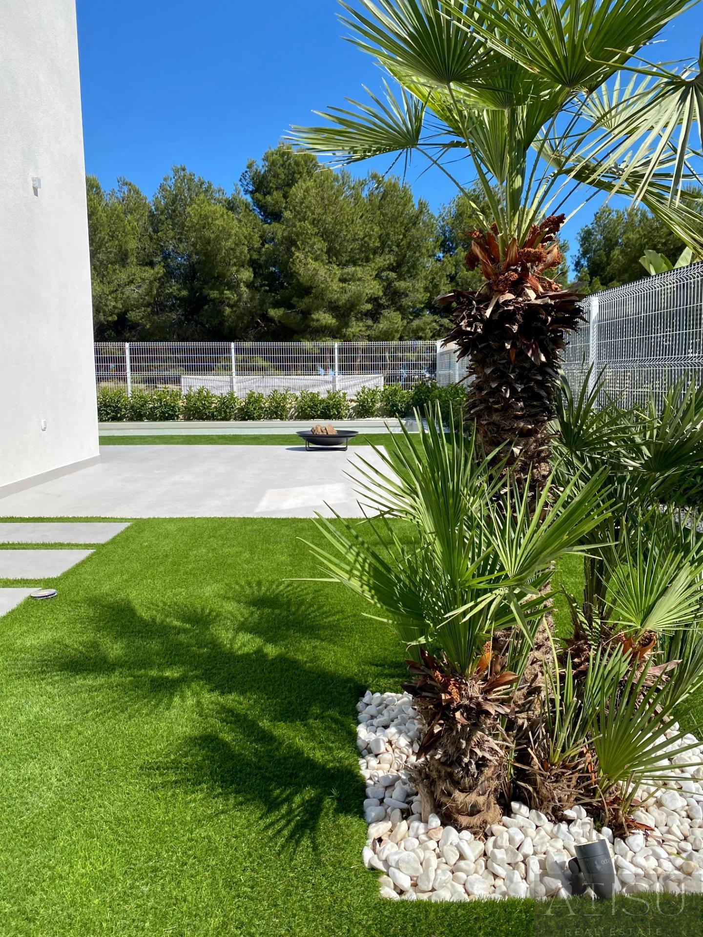 For sale of villa in Finestrat