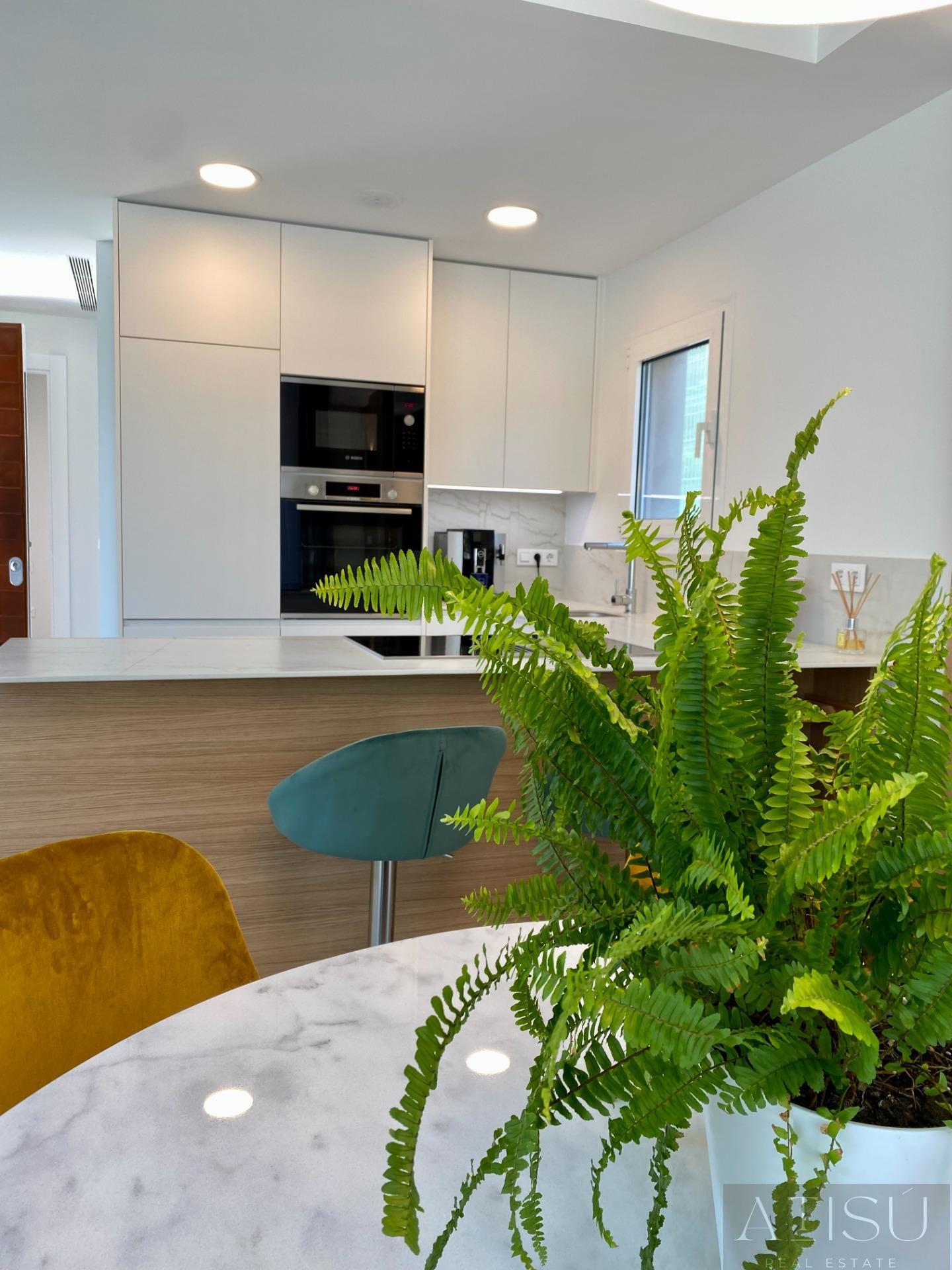 For sale of villa in Finestrat