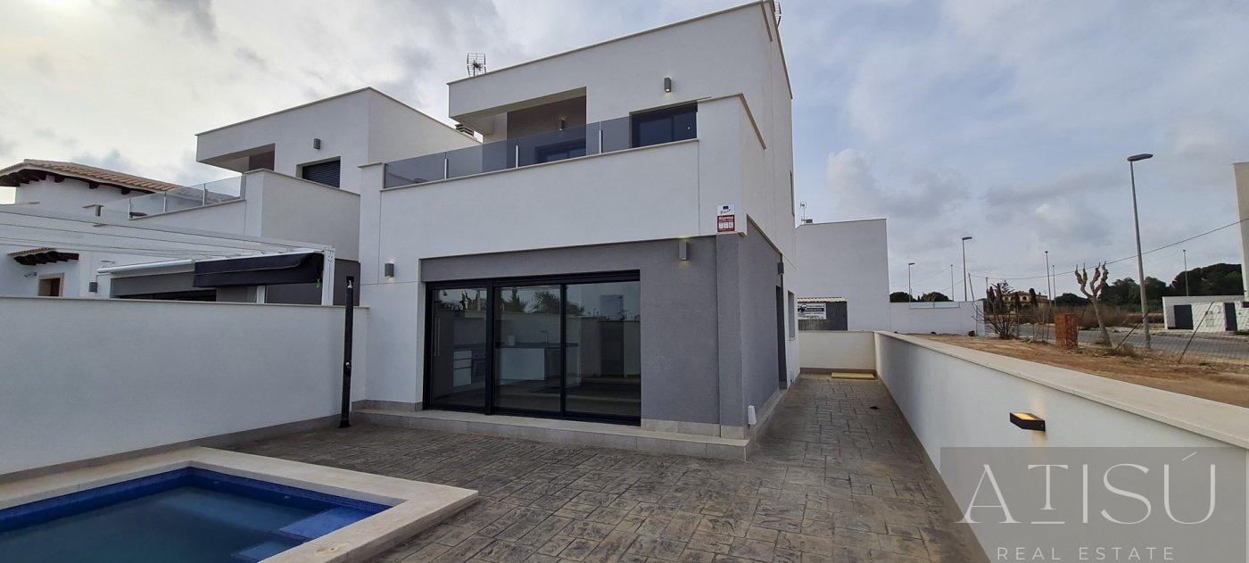 For sale of villa in Orihuela costa