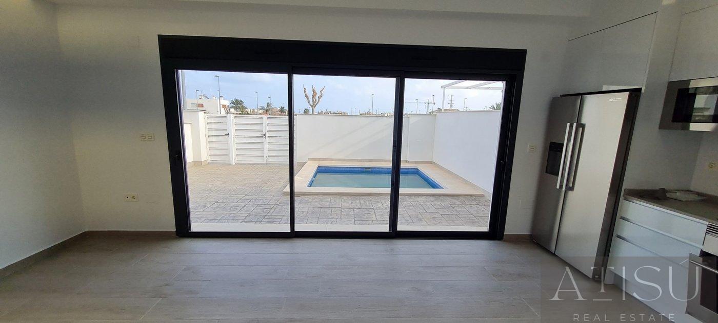 For sale of villa in Orihuela costa