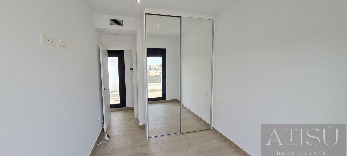 For sale of villa in Orihuela costa