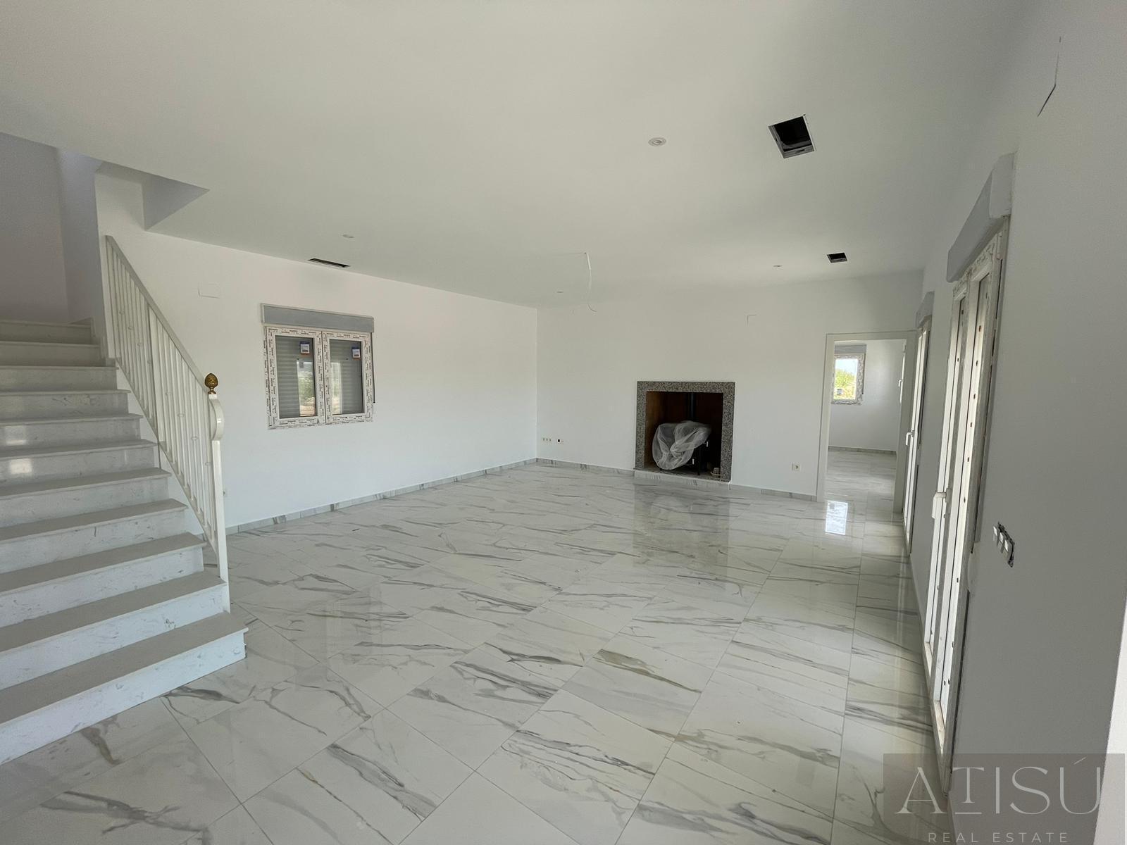 For sale of villa in Pinoso