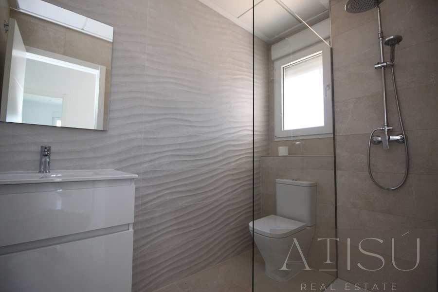 For sale of villa in Pinoso