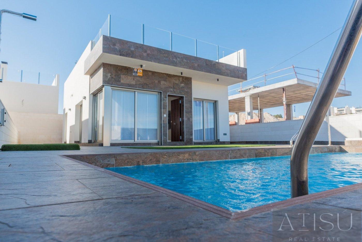 For sale of villa in Orihuela costa