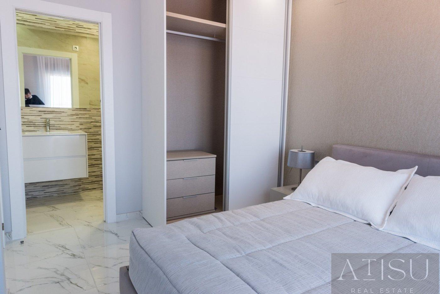 For sale of villa in Orihuela costa