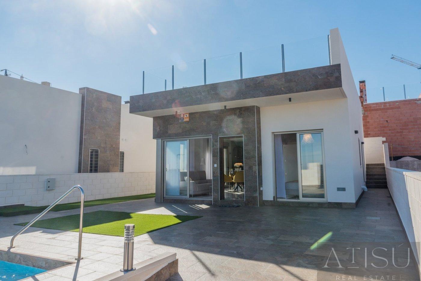 For sale of villa in Orihuela costa