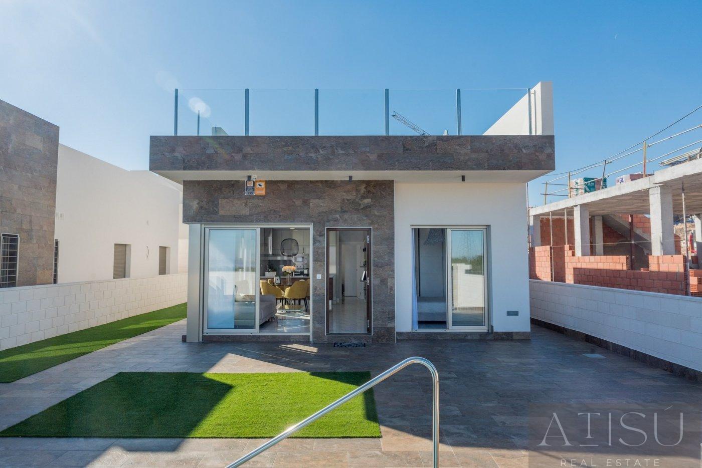 For sale of villa in Orihuela costa