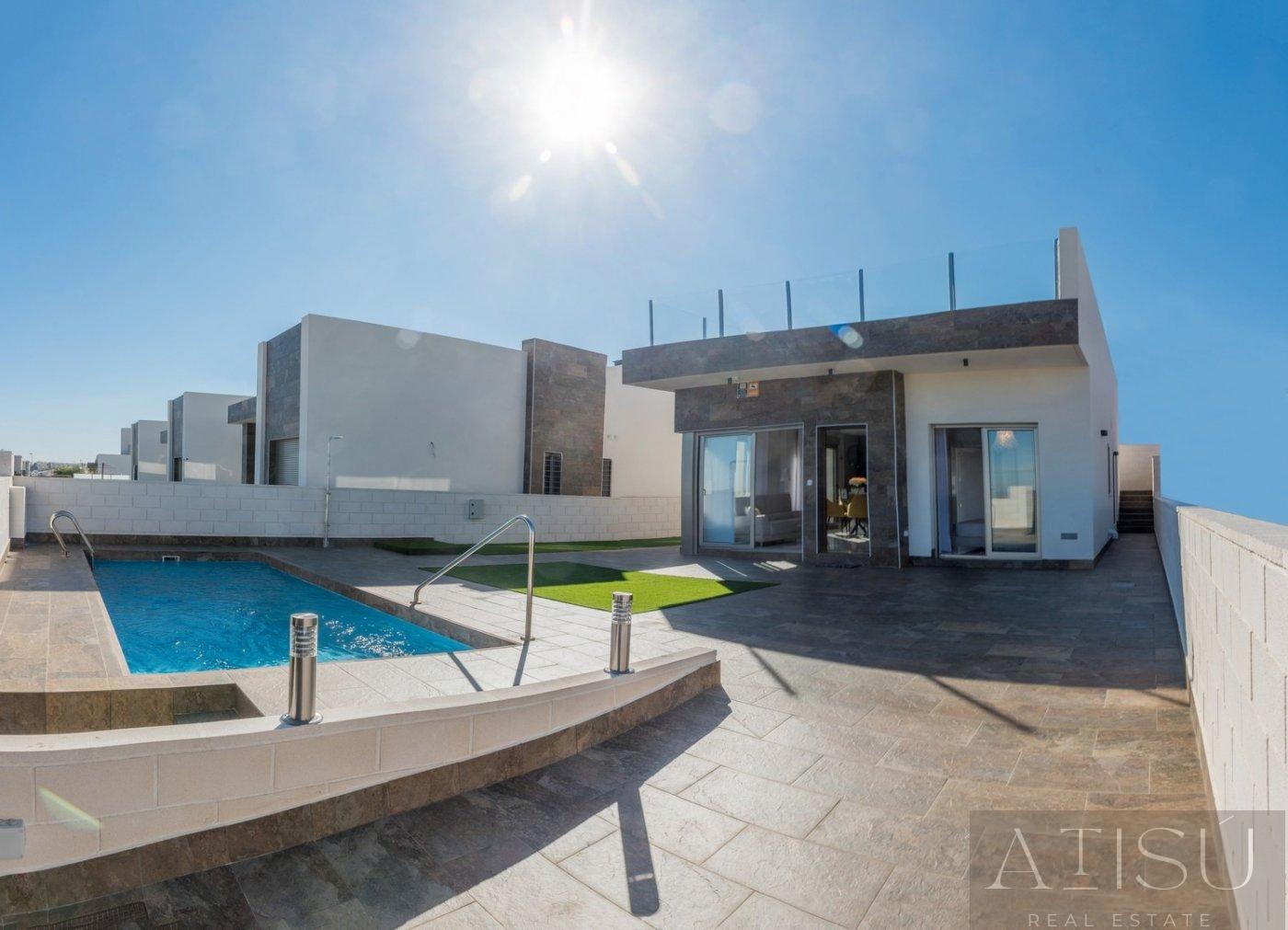 For sale of villa in Orihuela costa