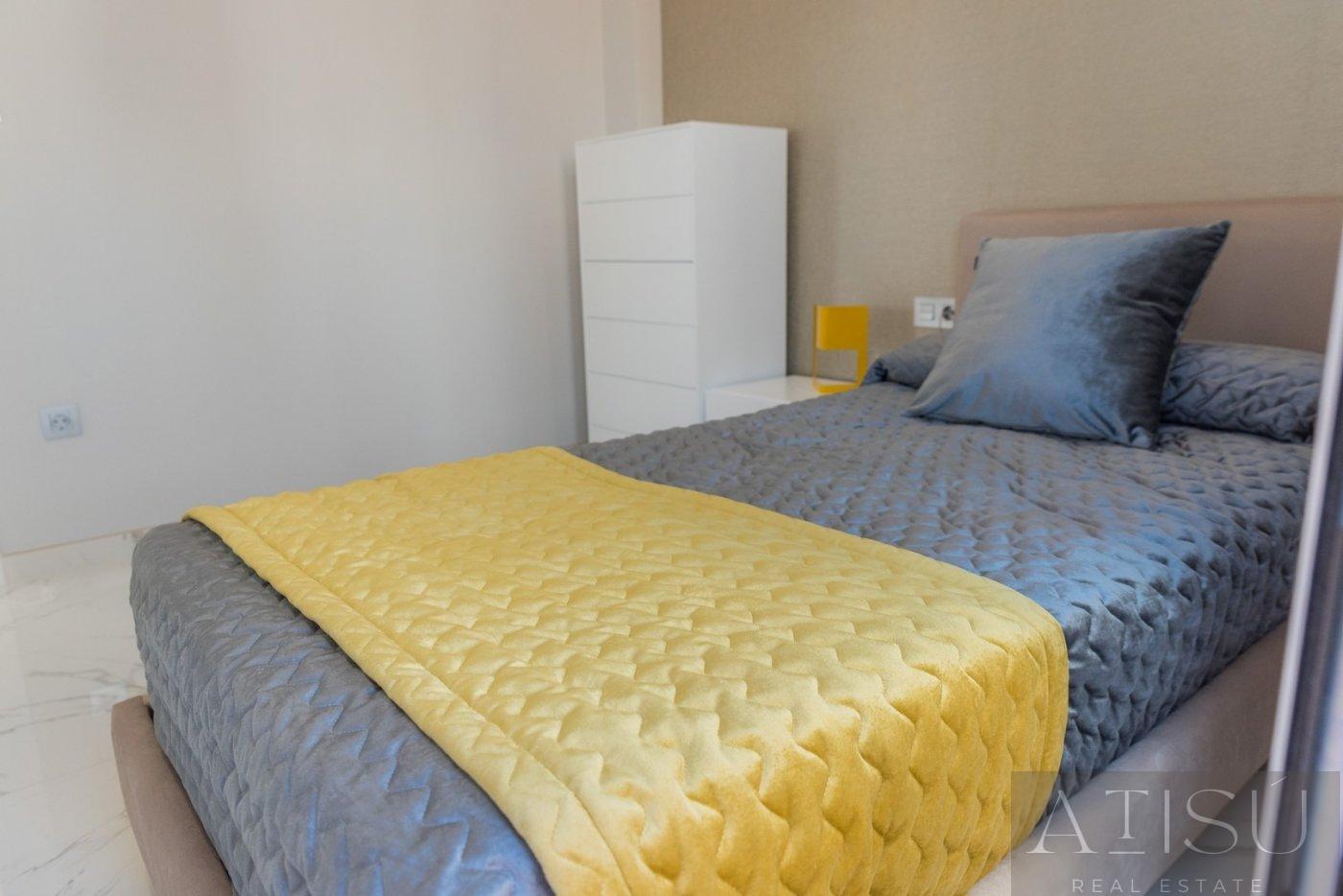 For sale of villa in Orihuela costa