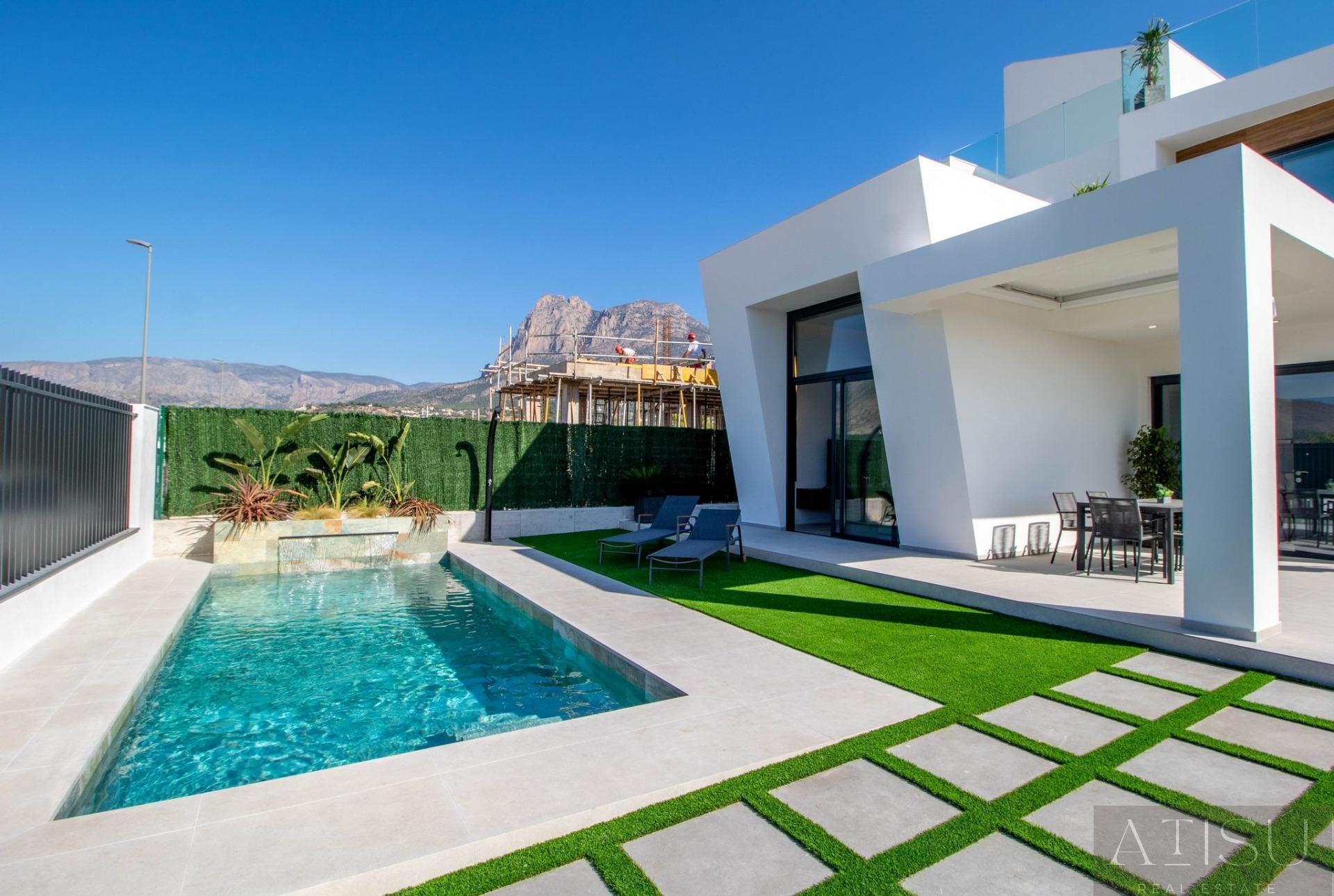 For sale of villa in Finestrat