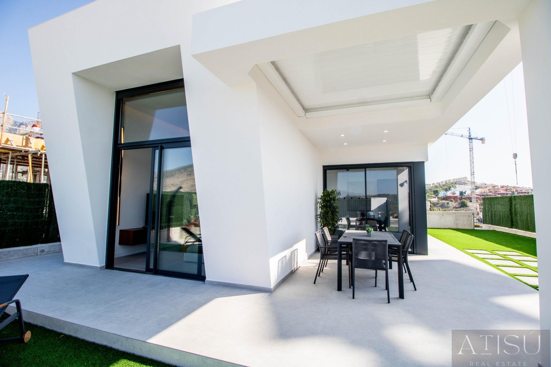 For sale of villa in Finestrat