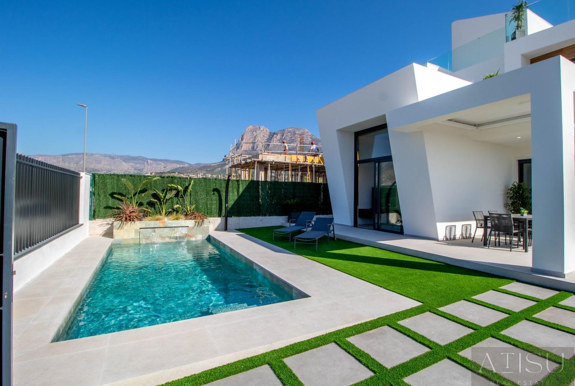 For sale of villa in Finestrat
