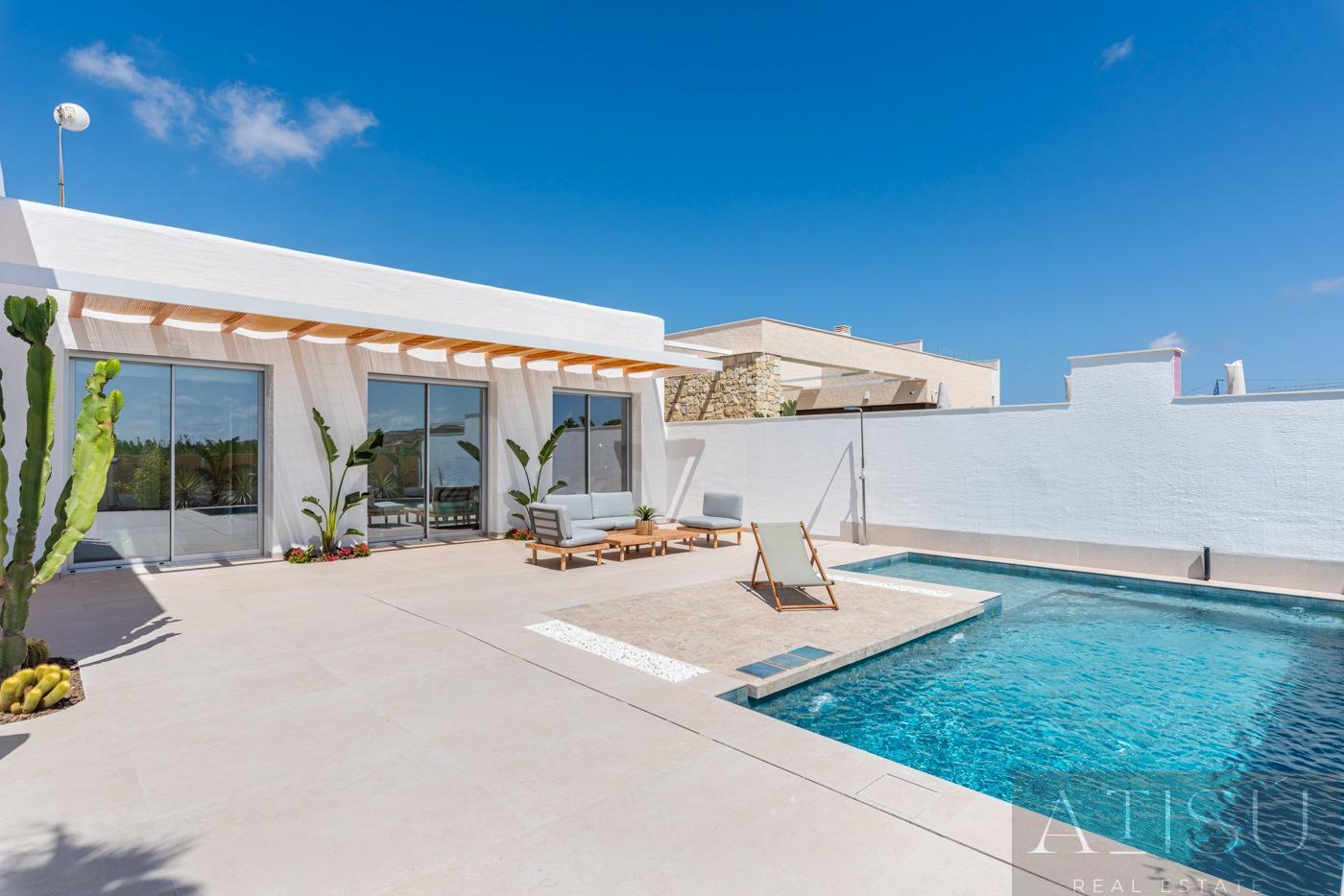 For sale of villa in Benijofar