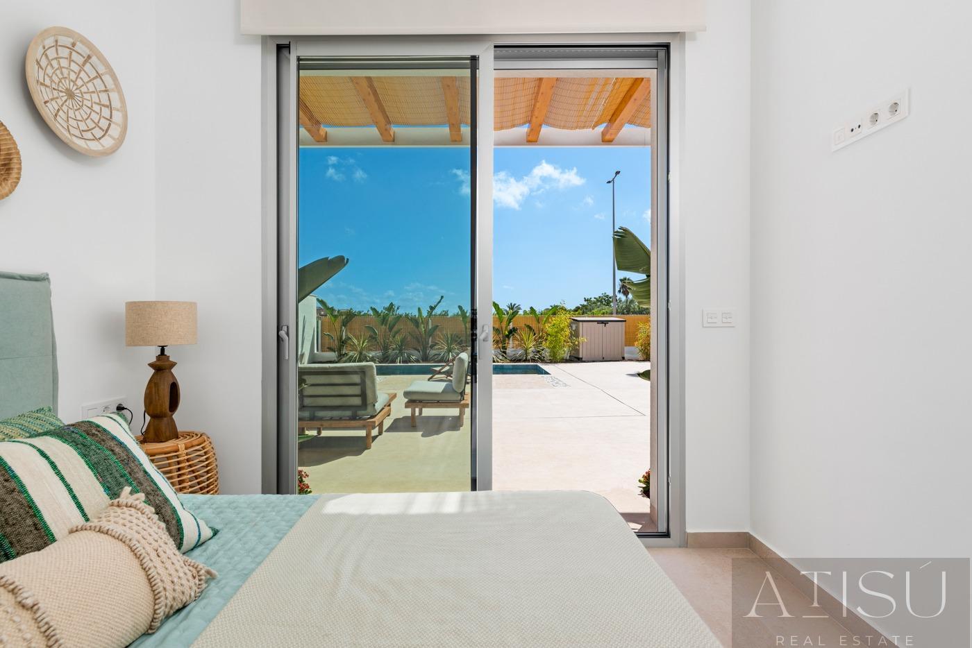 For sale of villa in Benijofar