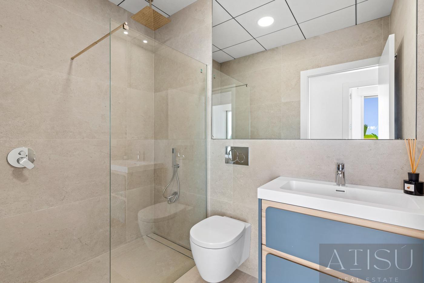 For sale of villa in Benijofar