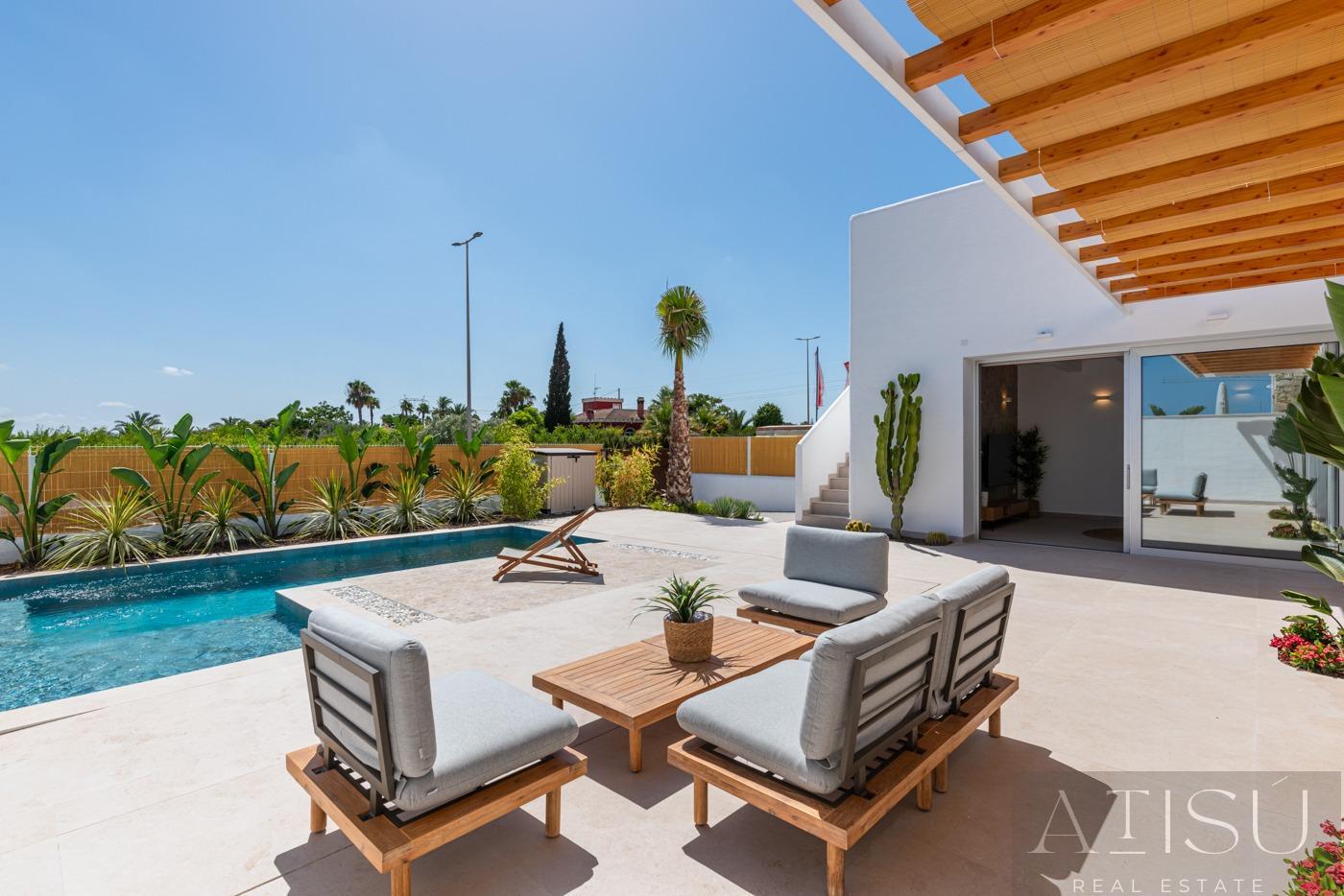For sale of villa in Benijofar
