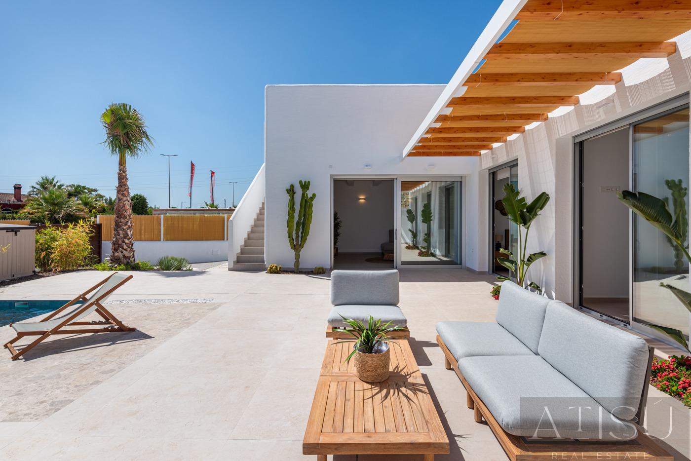 For sale of villa in Benijofar
