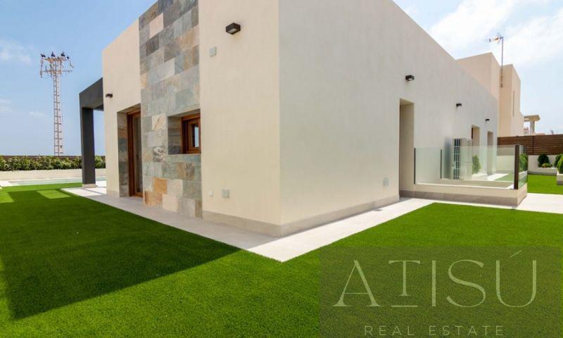 For sale of villa in Torrevieja