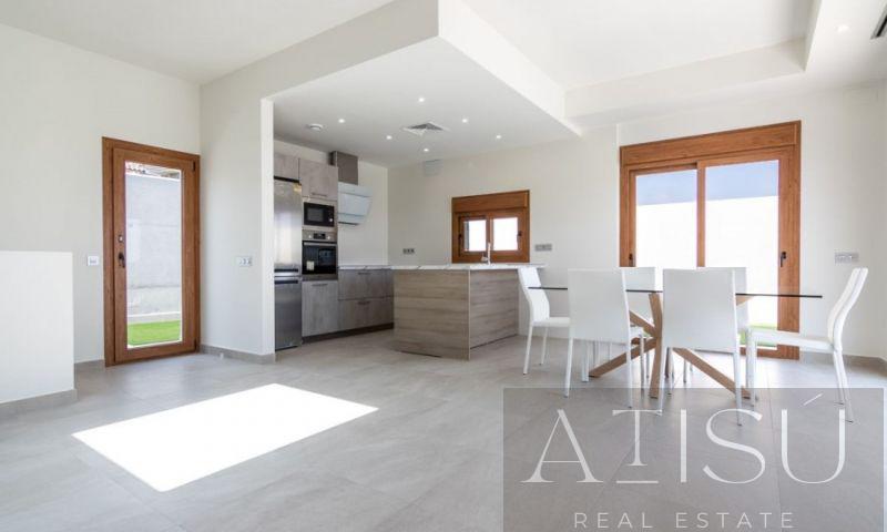 For sale of villa in Torrevieja