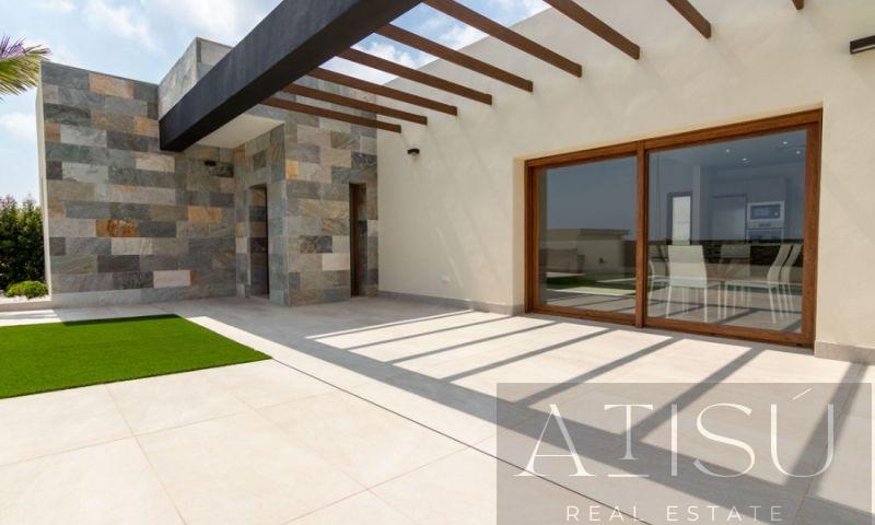 For sale of villa in Torrevieja