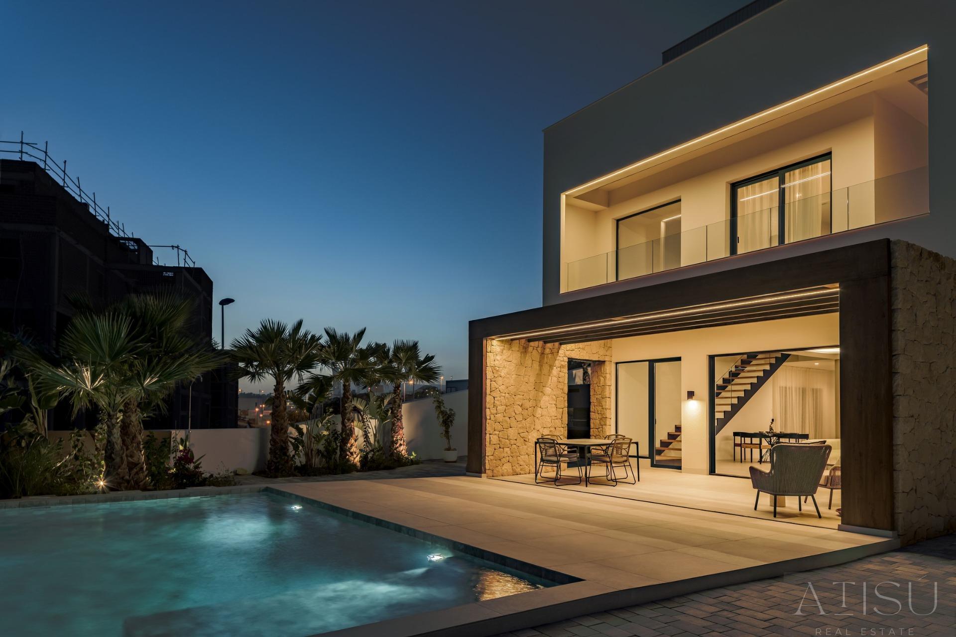For sale of villa in Finestrat