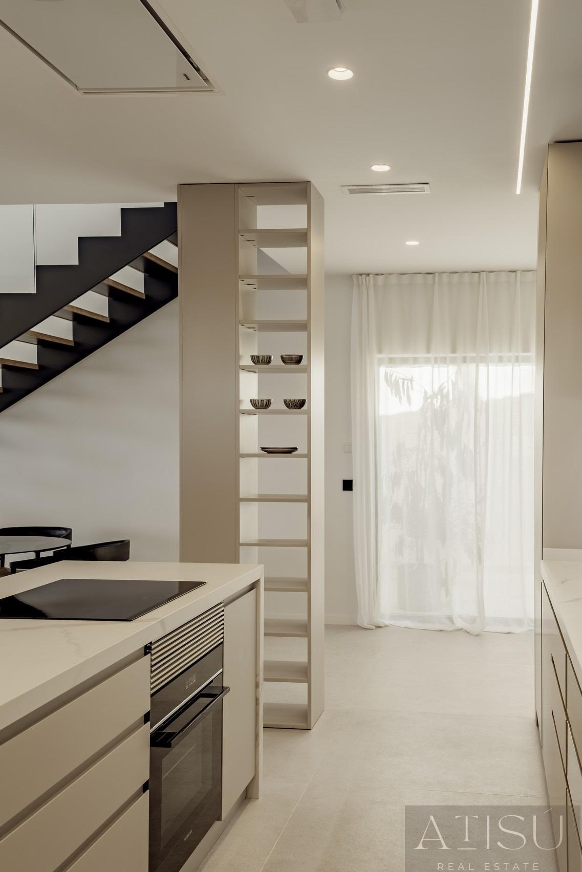 For sale of villa in Finestrat