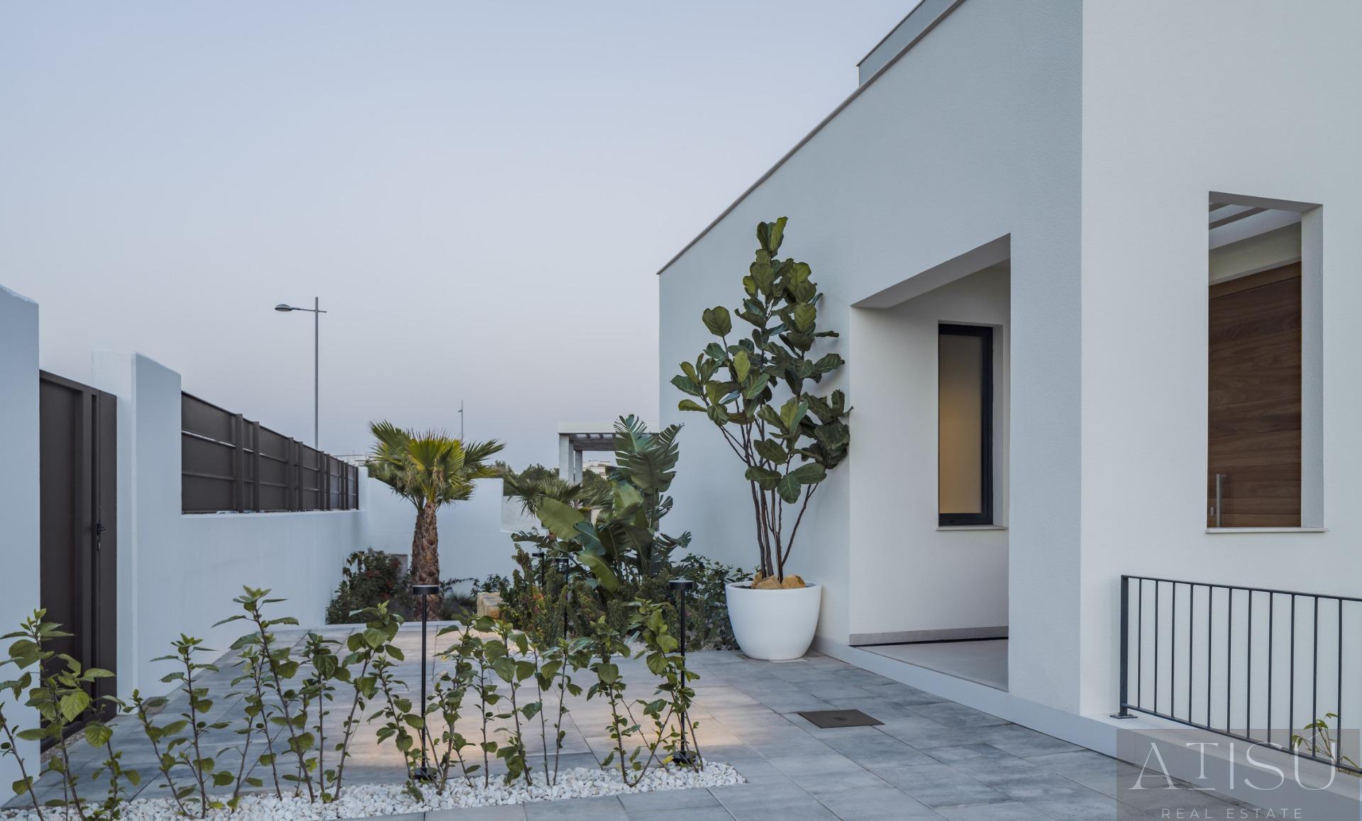 For sale of villa in Finestrat