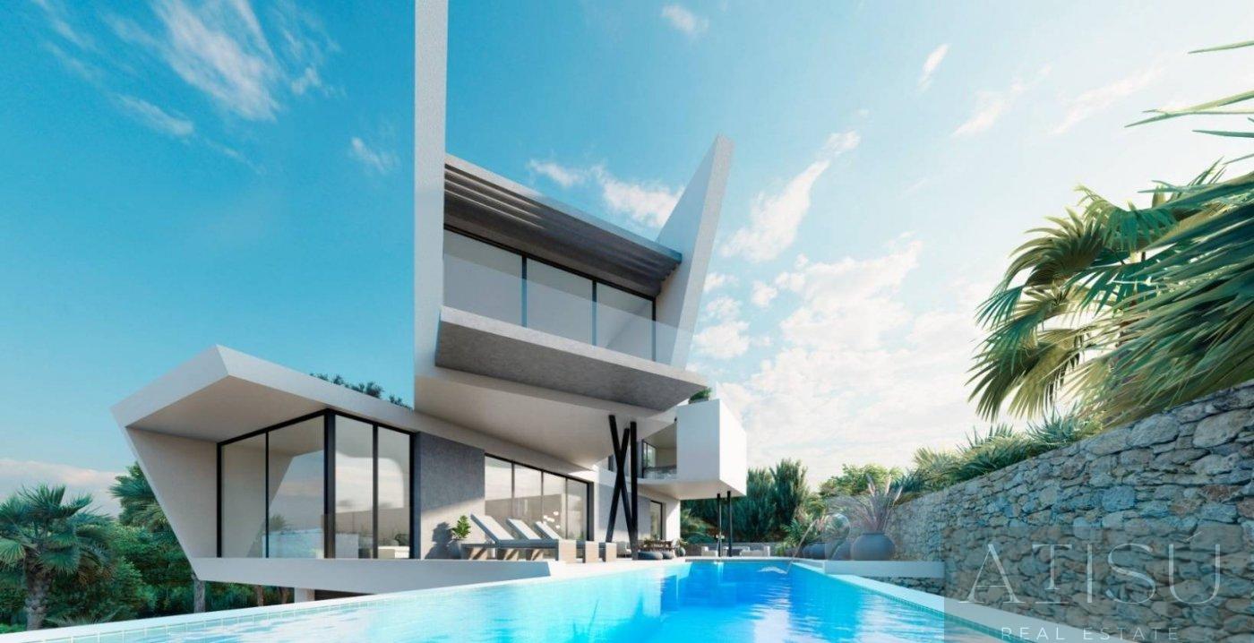 For sale of villa in Orihuela costa