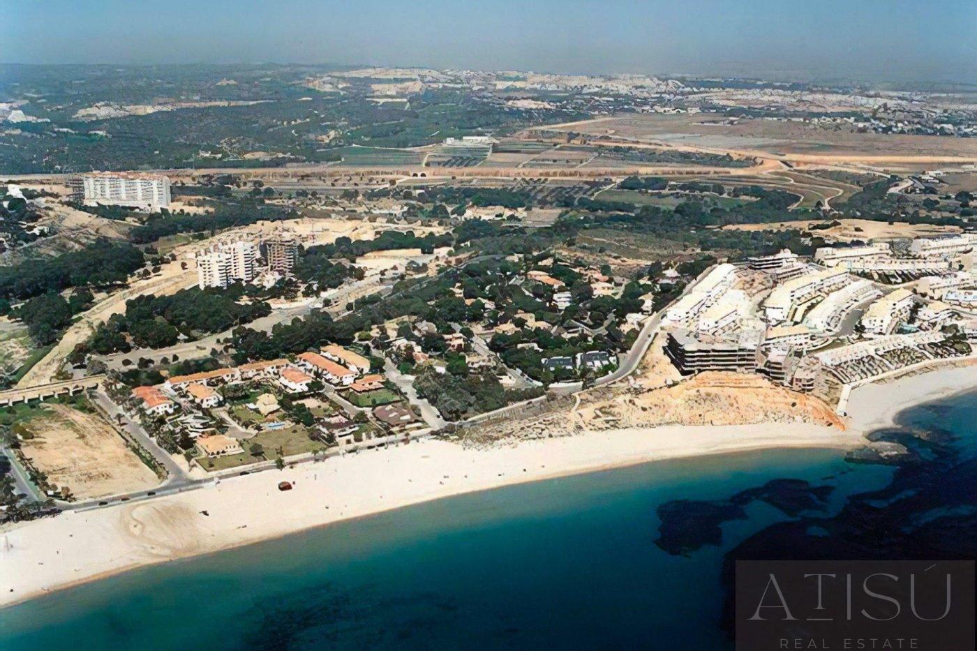 For sale of villa in Orihuela costa