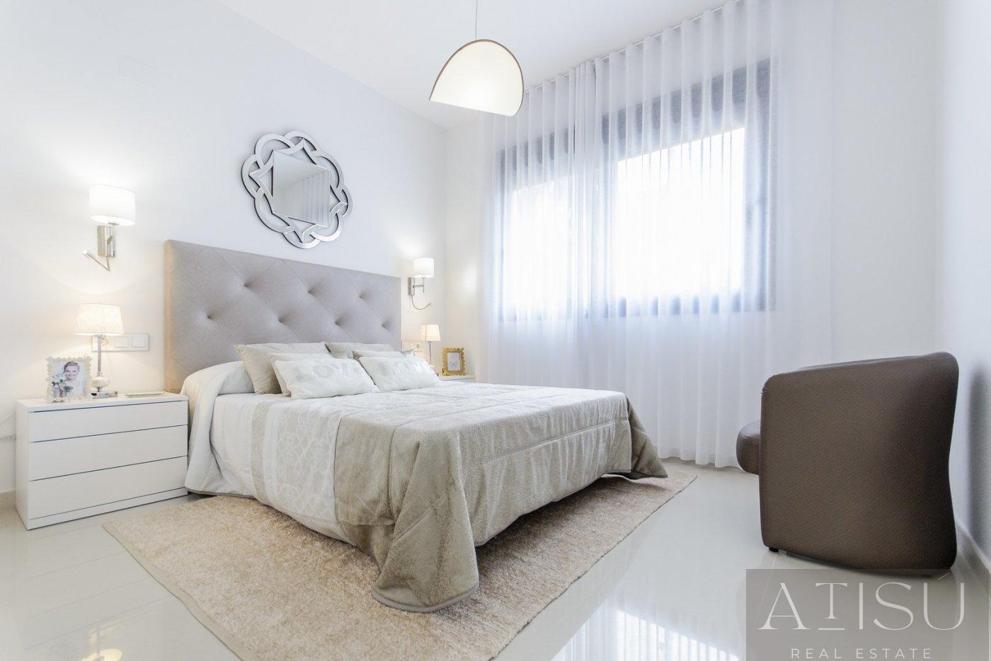 For sale of villa in San miguel de salinas