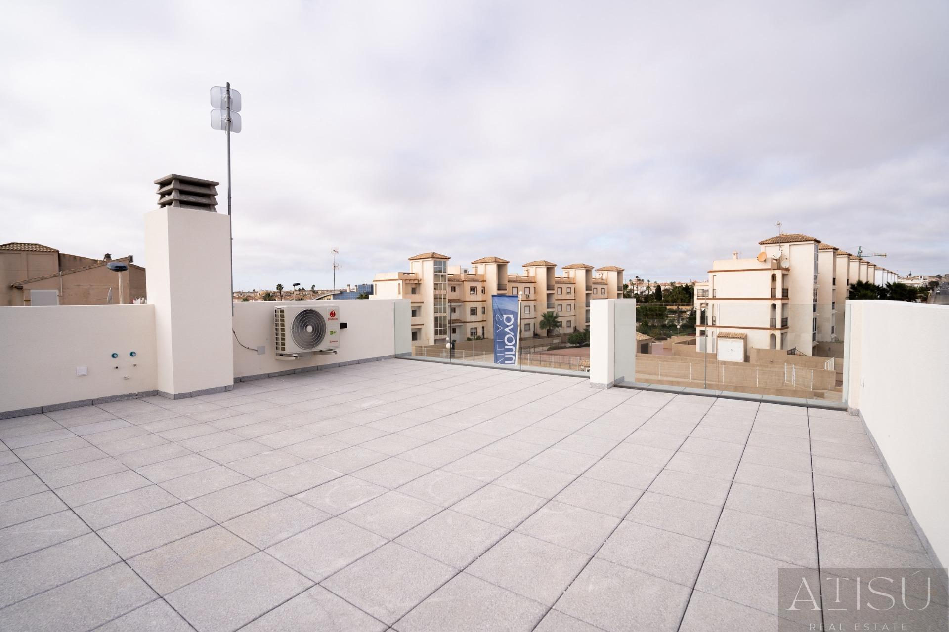 For sale of villa in Orihuela costa